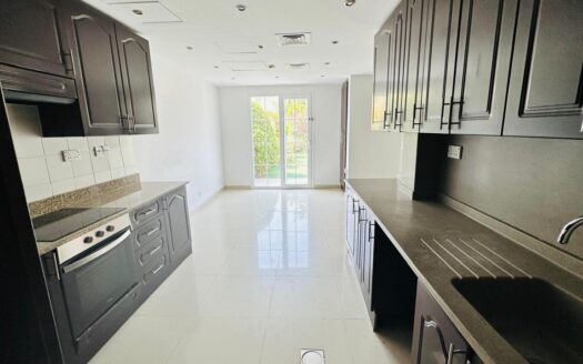 Upgraded Spacious Villa at the Springs